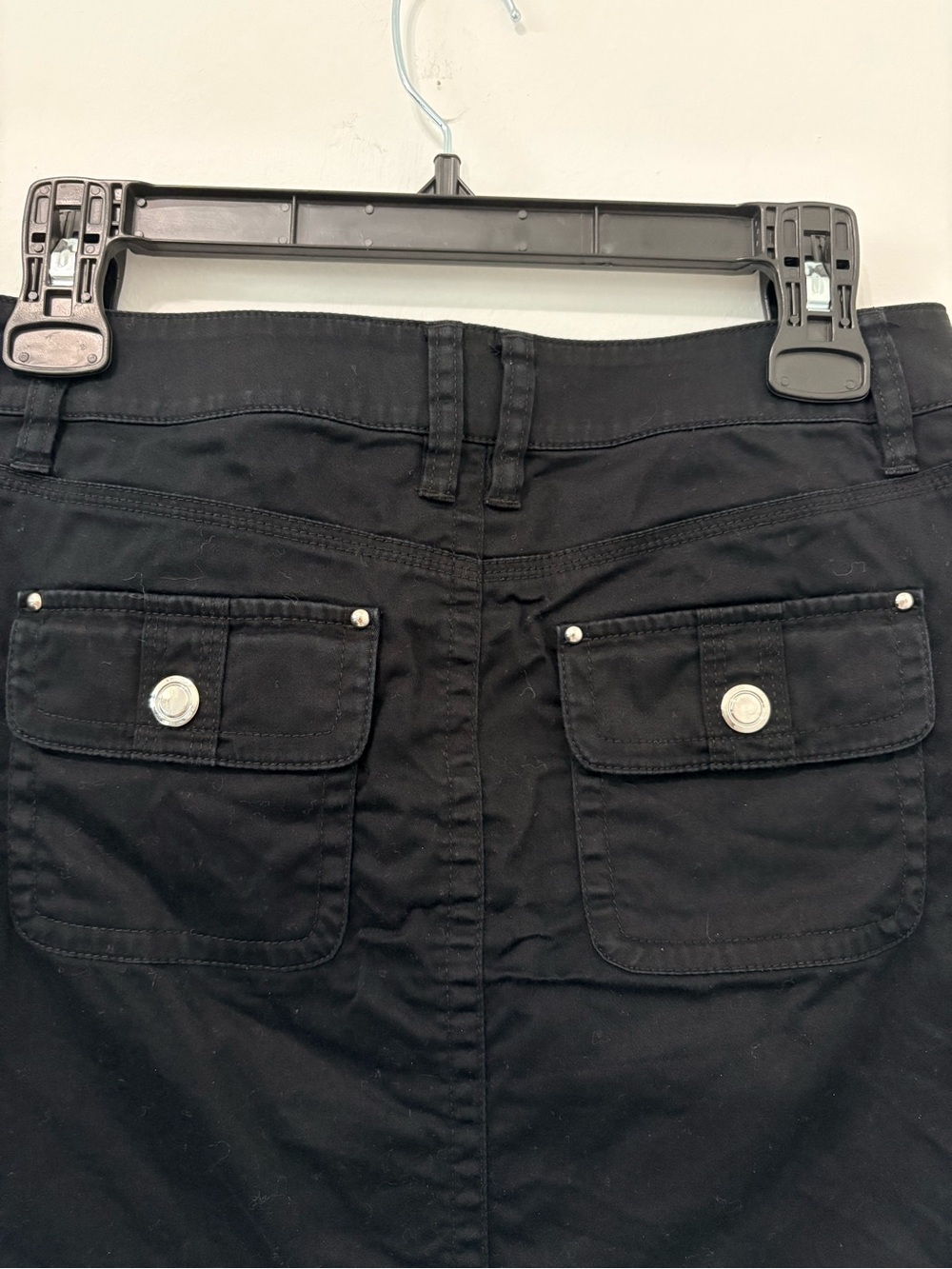 WHBM Utility Cargo Mini Skirt Sz 0 Black EUC - Picture 6 of 9